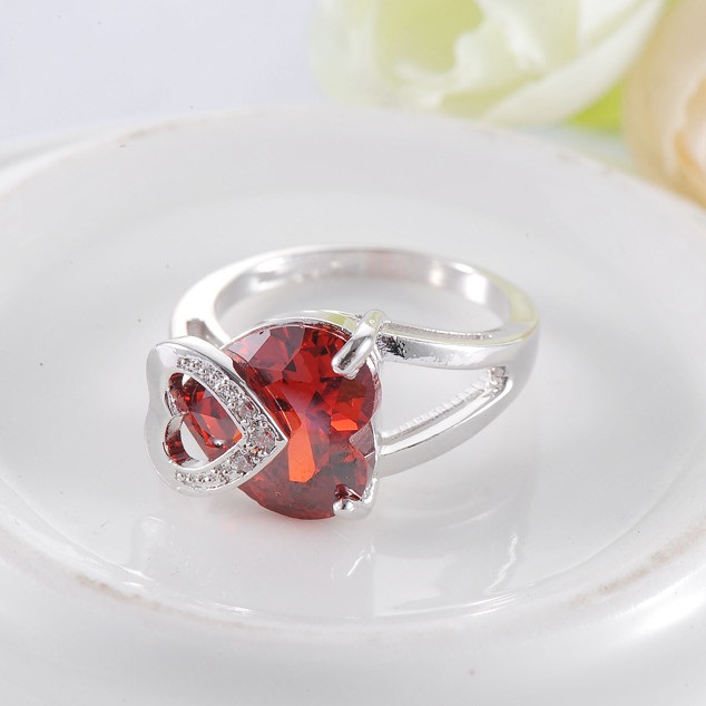 Prsteň Red Heart - Strieborná / 59mm